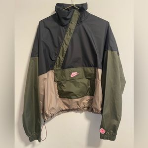 Nike windbreaker- size girls XL